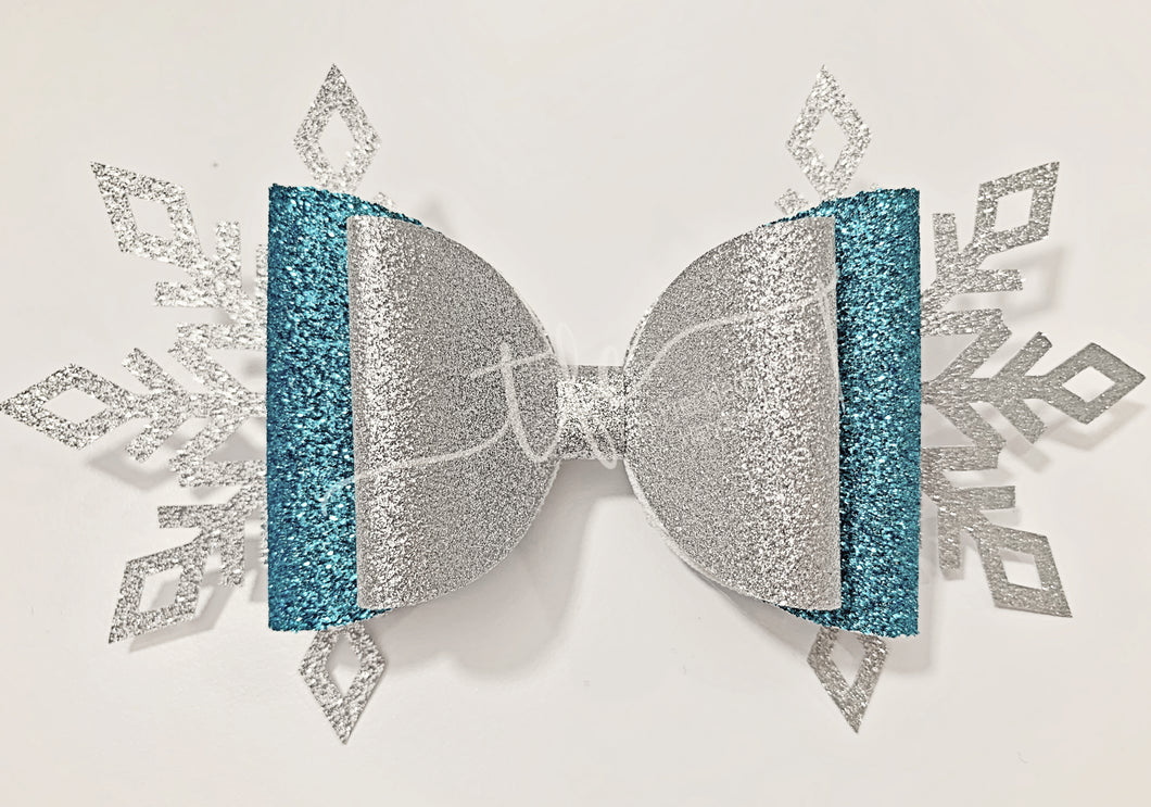 {Winter Wonderland} bow