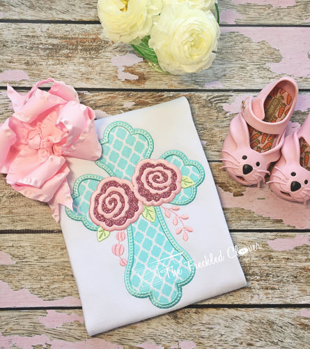 {Cross+Roses}