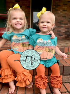 {Big Bow Pumpkin} applique tee