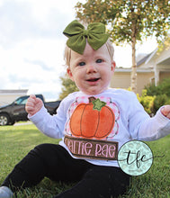 Load image into Gallery viewer, {Pumpkin- Scallop Patch} girl&#39;s applique tee