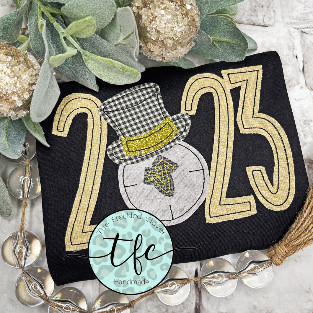 {Boy's 2023} applique tee