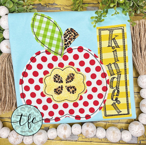 {Scalloped Apple Core} applique tee