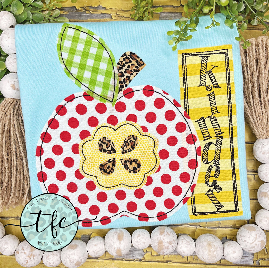 {Scalloped Apple Core} applique tee